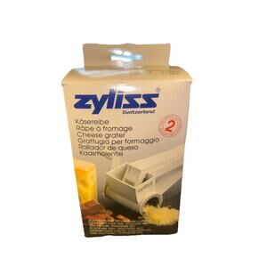 ZYLISS Switzerland Cheese Grater NIB Rotary Manual Nuts Chocolate CH-3250 White!